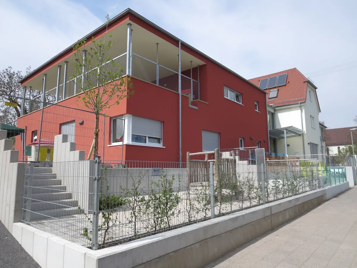 Umbau + Erweiterung Kindergarten + Wohnheim